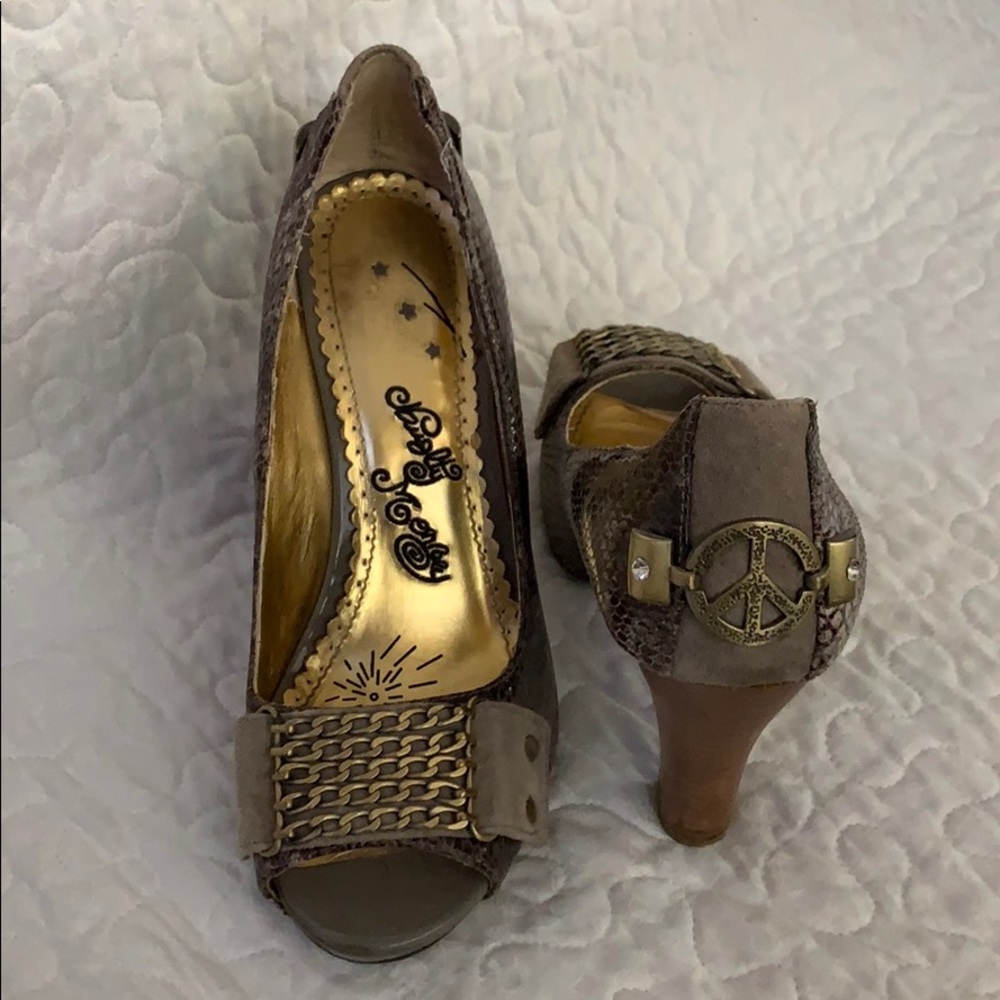 Naughty monkey snake skin heels